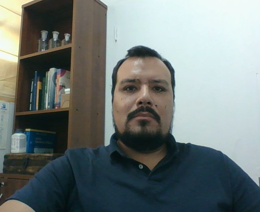 Dr. Carlos Garrido Leiva
