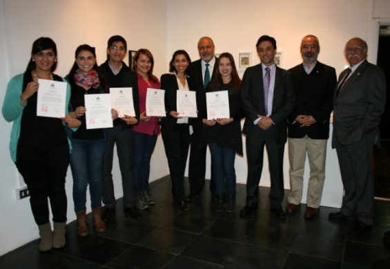 3c484c65a2d021a349aae5bdf03a26b7 0cf