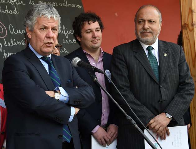 319ff947d1e8d3f27976610814ba3f98 58e