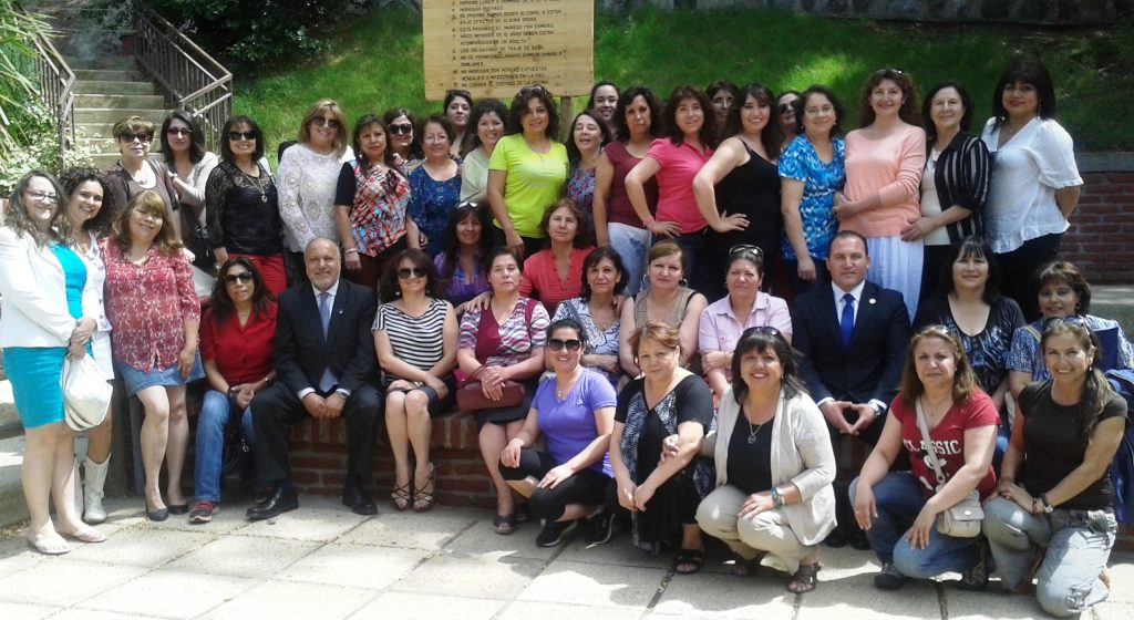 UMCE celebra a sus secretarias con actividades de perfeccionamiento y recreación 655cf7f08254436b1df6b279ffc38784 925