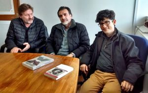 2446fed04528c87c6be7708f0052c2c9 375