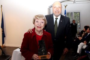 40b9b55f0670c8418c21bc05f68a28a0 2fb