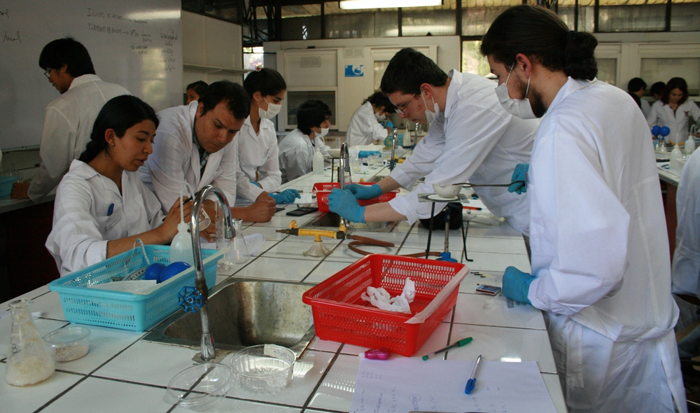 fc190d4ff33b8a144b1690fe1f0a5f70 4bb