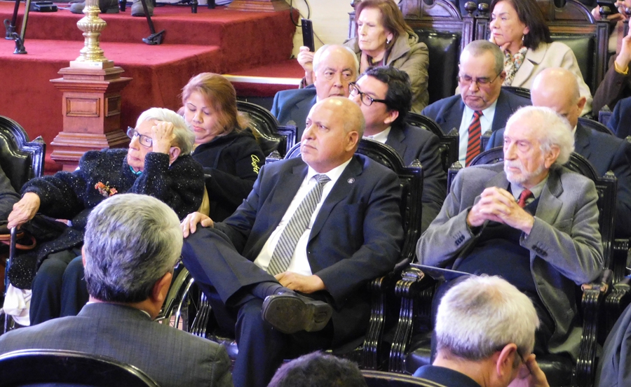 9cf7fd1984625bd7629d03ba3d72586e a33