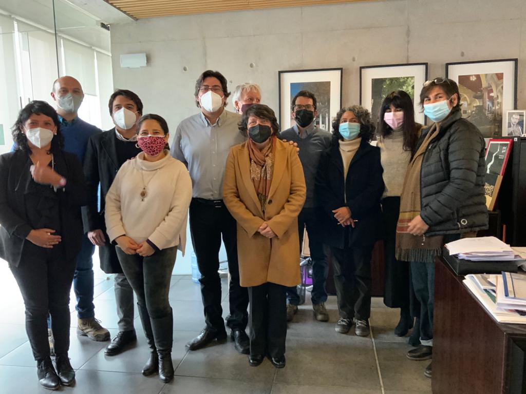 UMCE y Municipalidad de Recoleta Reunión entre autoridades UMCE y de Recoleta para firma de convenio