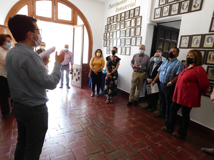 19b964e9a90a99cb5d565f422cac5a42 3e8