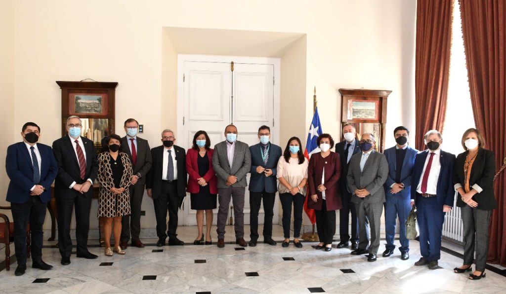 c76b430f13f697c7e8f6389e61fe2e85 b90