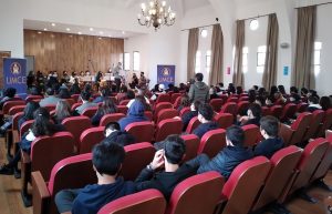 bb07d6737f95e5edb1ed95dd57d3d01d 1f8