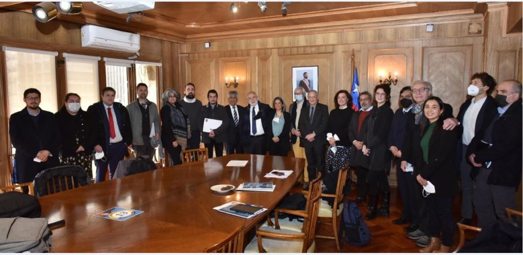 ee942152895ab17379319f19b18980a9 031