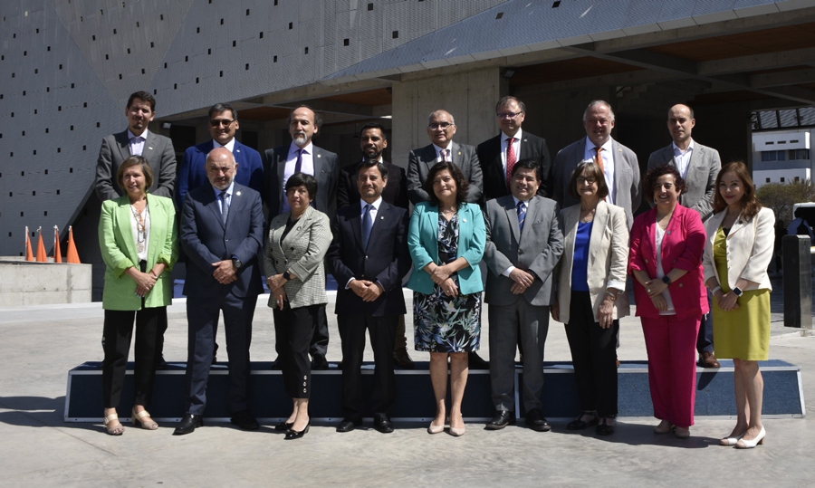 620ba7bb730e2fa7c5bcf4375653194e 15a