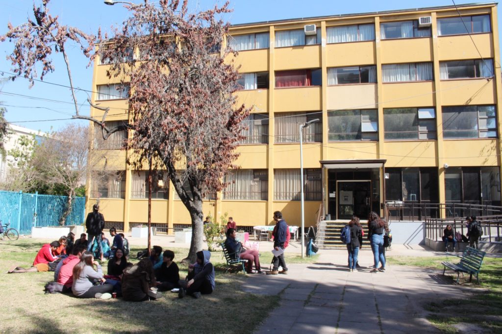 CNA acredita carrera de Matemática UMCE por cinco años 70099ce32c531b7fe9c800755216a604 89a