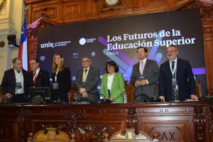 4b840fef3f76a1200400aeae109a3d97 320