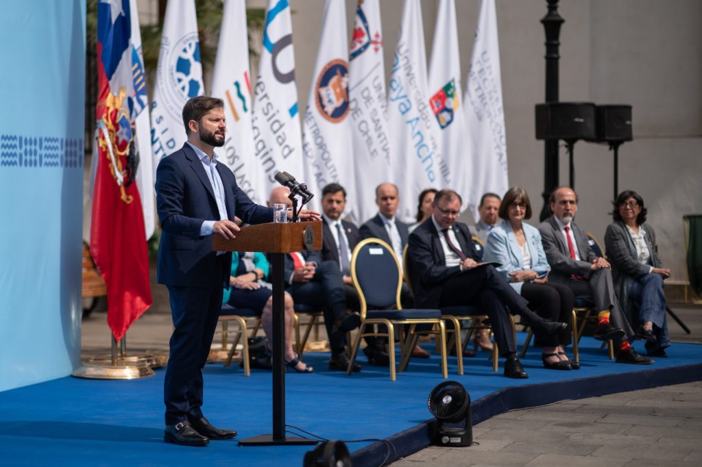 71385dc214f3b04ad7f949db55636006 9d2