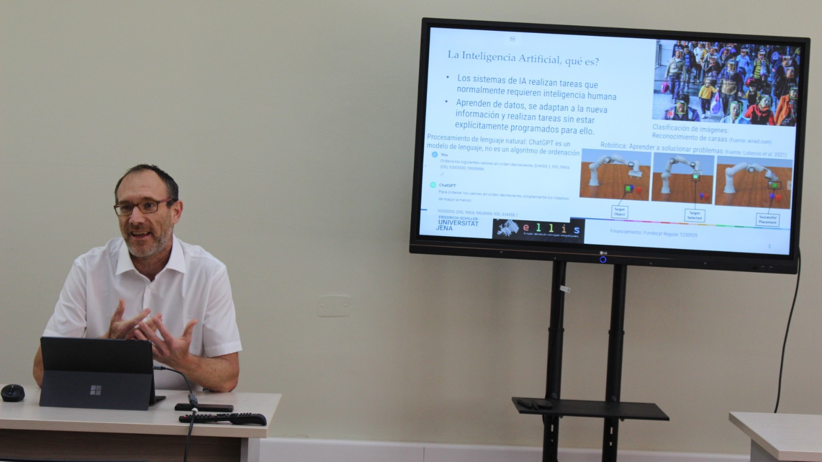 8e568f6b05376a132c0251c80ce7cb4a 71d