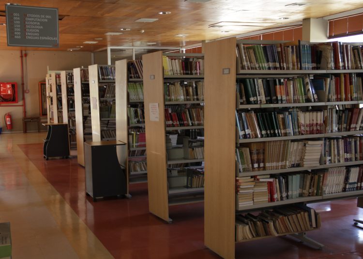 Biblioteca01