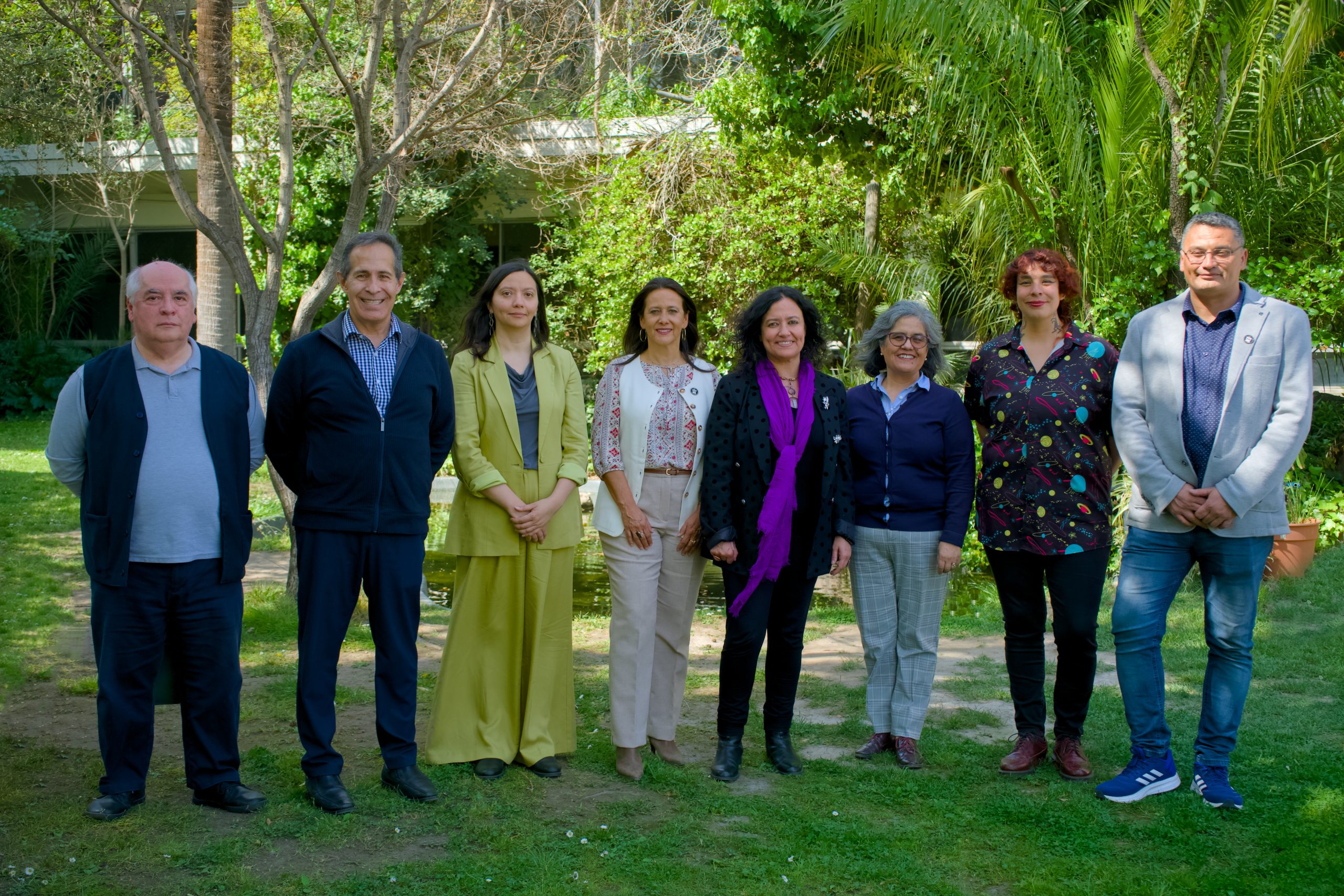 Fotografía de las y los integrantes del Consejo Superior UMCE en el día de la constitución de este órgano