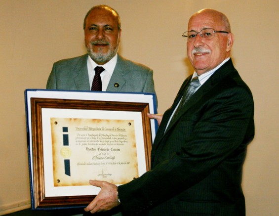 UMCE entrega distinción "Doctor Honoris Causa" a Silviano Santiago UMCE — 4fa58a4e3bff7c98c12520b84ea1dcd5 b2e
