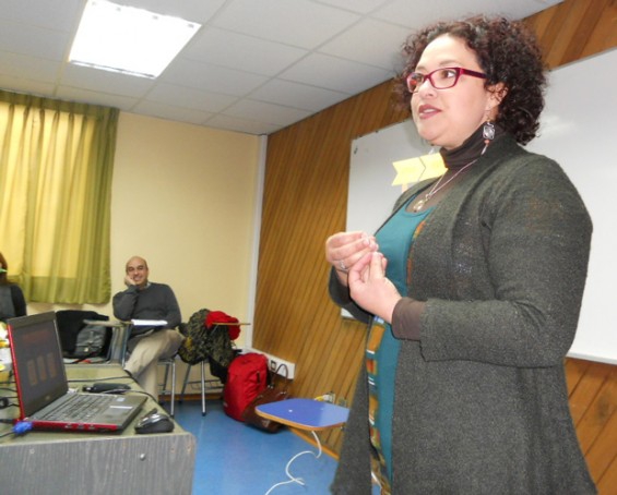 María Elena Gavarrete: La importancia de los contextos específicos interculturales en la educación 6e6b736f77dd07b0a373e582bb4b1e3c f7b