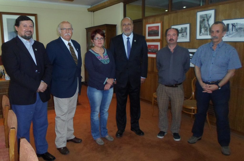 2448909041eb1b59b4b28c16cb918292 47b