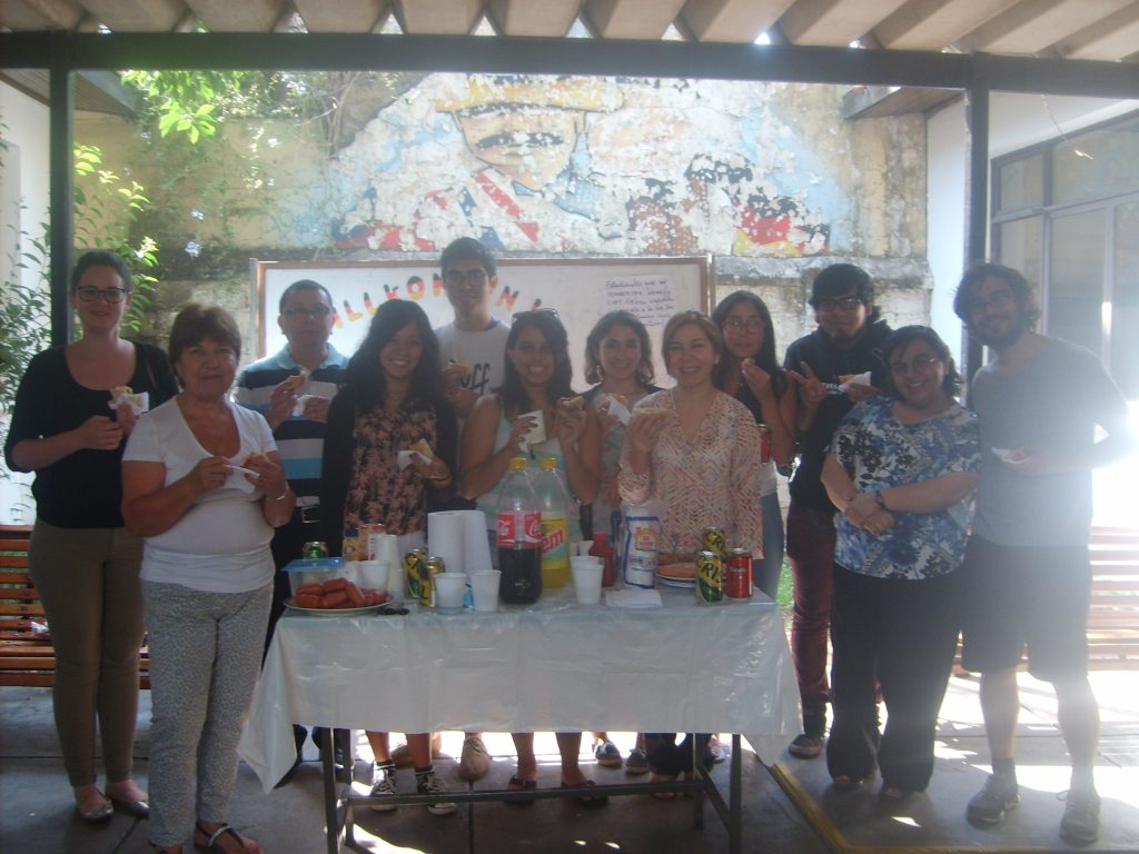 Bienvenida a los nuevos estudiantes 0f597c772f890f86635f670eec728e88 b66