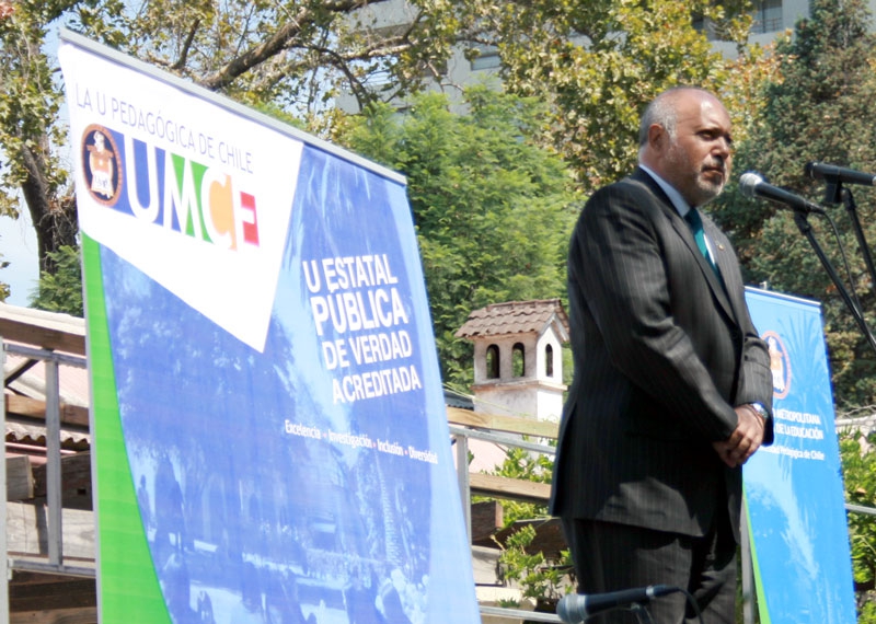 “Verdad, justicia, libertad y paz nos identifican y están en la base de la misión de la UMCE.”, destacó rector Espinosa en bienvenida a nuevos estudiantes 823d7f7cd8e199f1a5c37ae82ff6053d d99