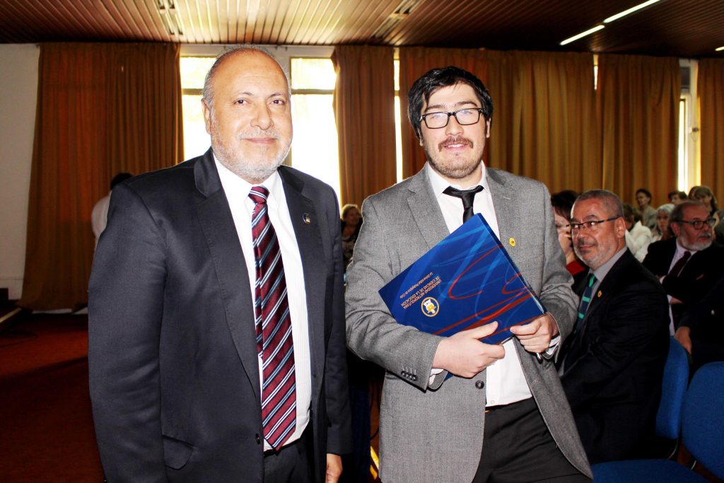 64ca0a634602805d9129303f1b94d936 90c