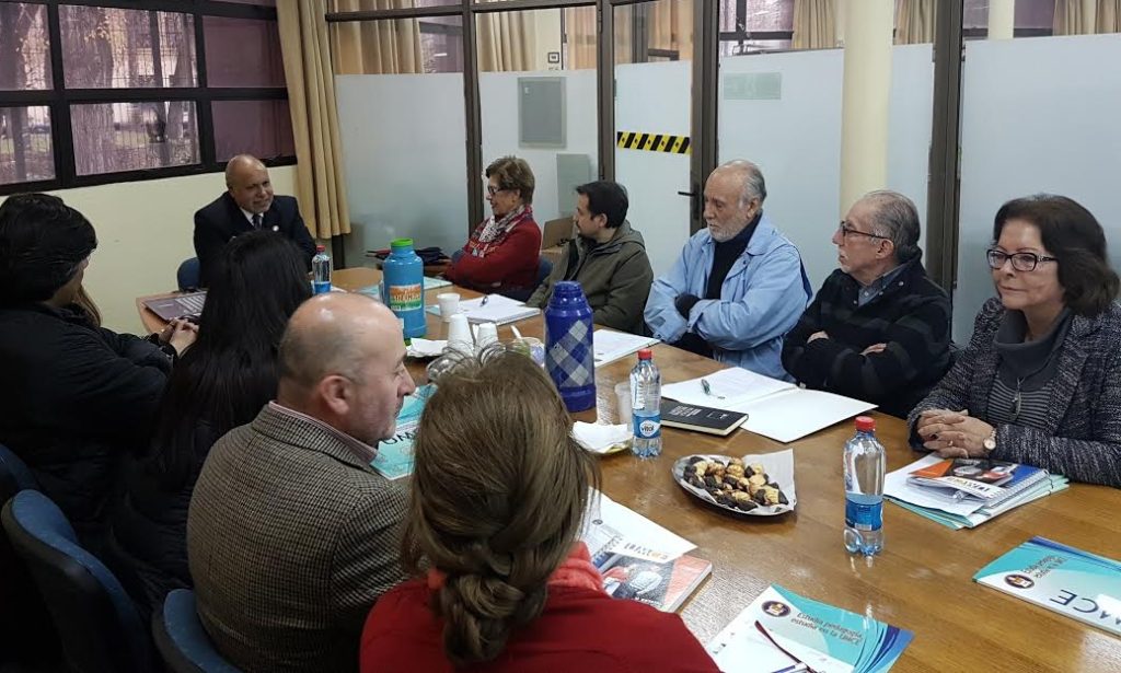 382b8d3782570445d756f78552586f35 eae