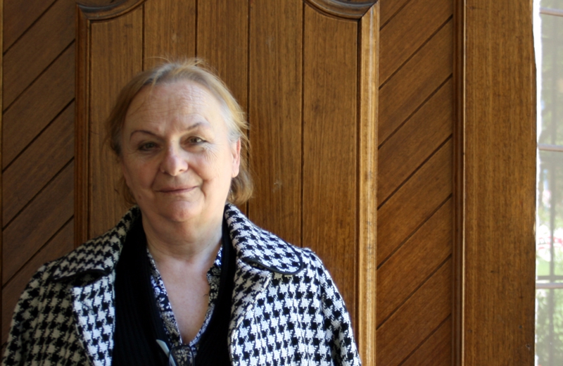 697b315ac0f25223659a0195d65f6405 695