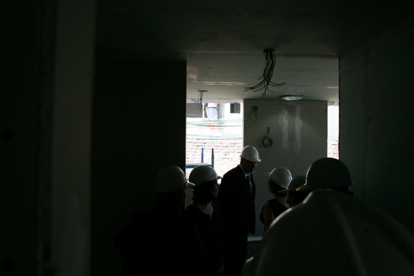 Autoridades visitan en terreno avance de la construcción de nuevo jardín infantil y sala cuna JUNJI en Campus Joaquín Cabezas UMCE — jardin4 8d1