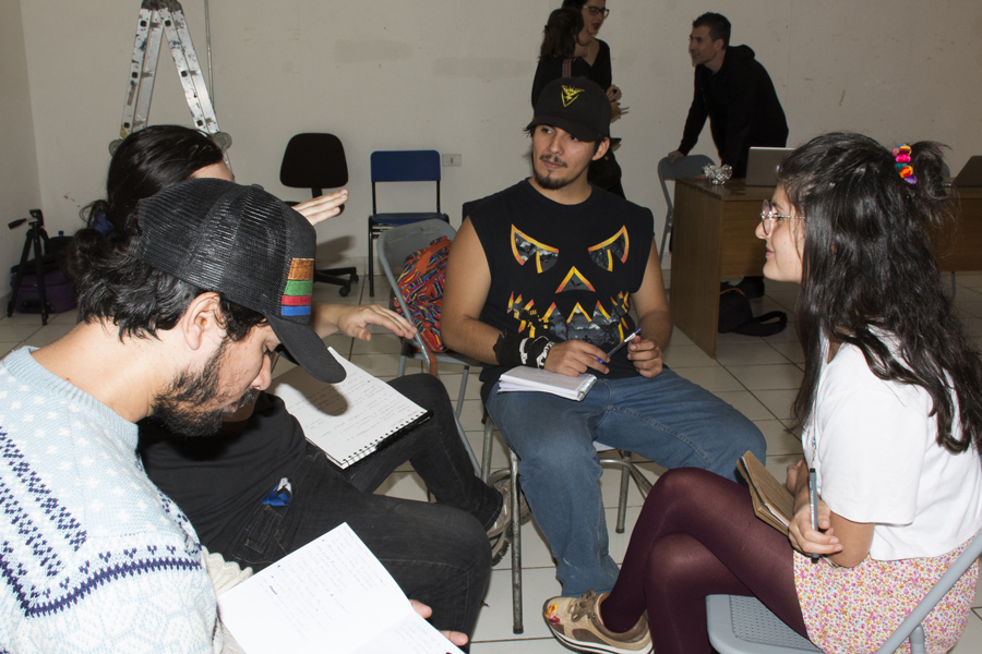 Docentes de Universidad del País Vasco organizan Workshop “Articular la imagen - pregunta” UMCE — vasco 026