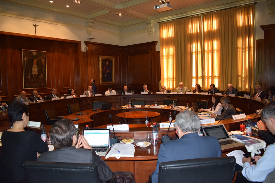 22346780068f55b0e827b8eead86108e 33b