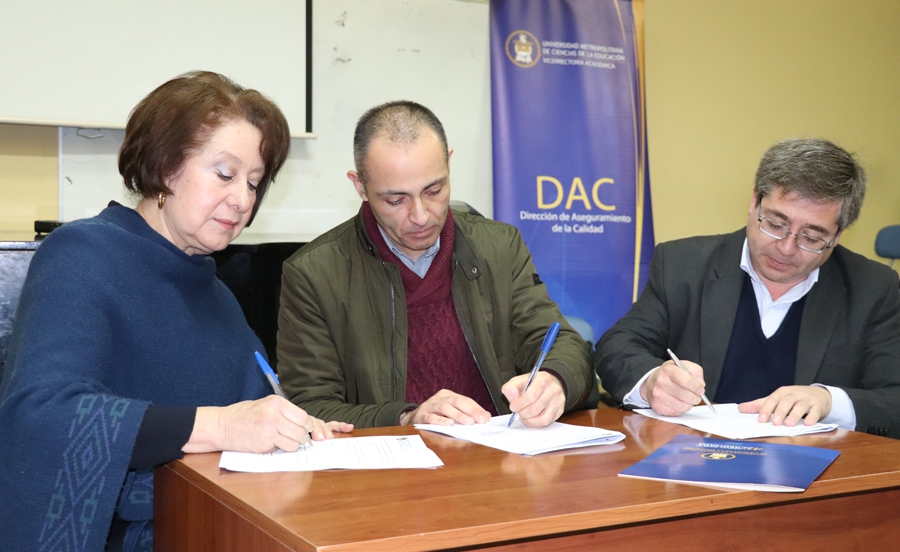 Departamento de Música UMCE formaliza inicio de autoevaluación para renovar la acreditación de su carrera 3fa5dd63975726f36e45afc640b9eee3 560