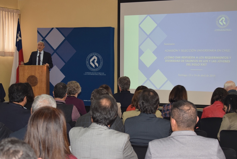 Vicepresidente ejecutivo del CRUCH sobre sistema de admisión: "debemos introducir cambios” 5734ccbbcc4bd04e97372ff3dad99251 132