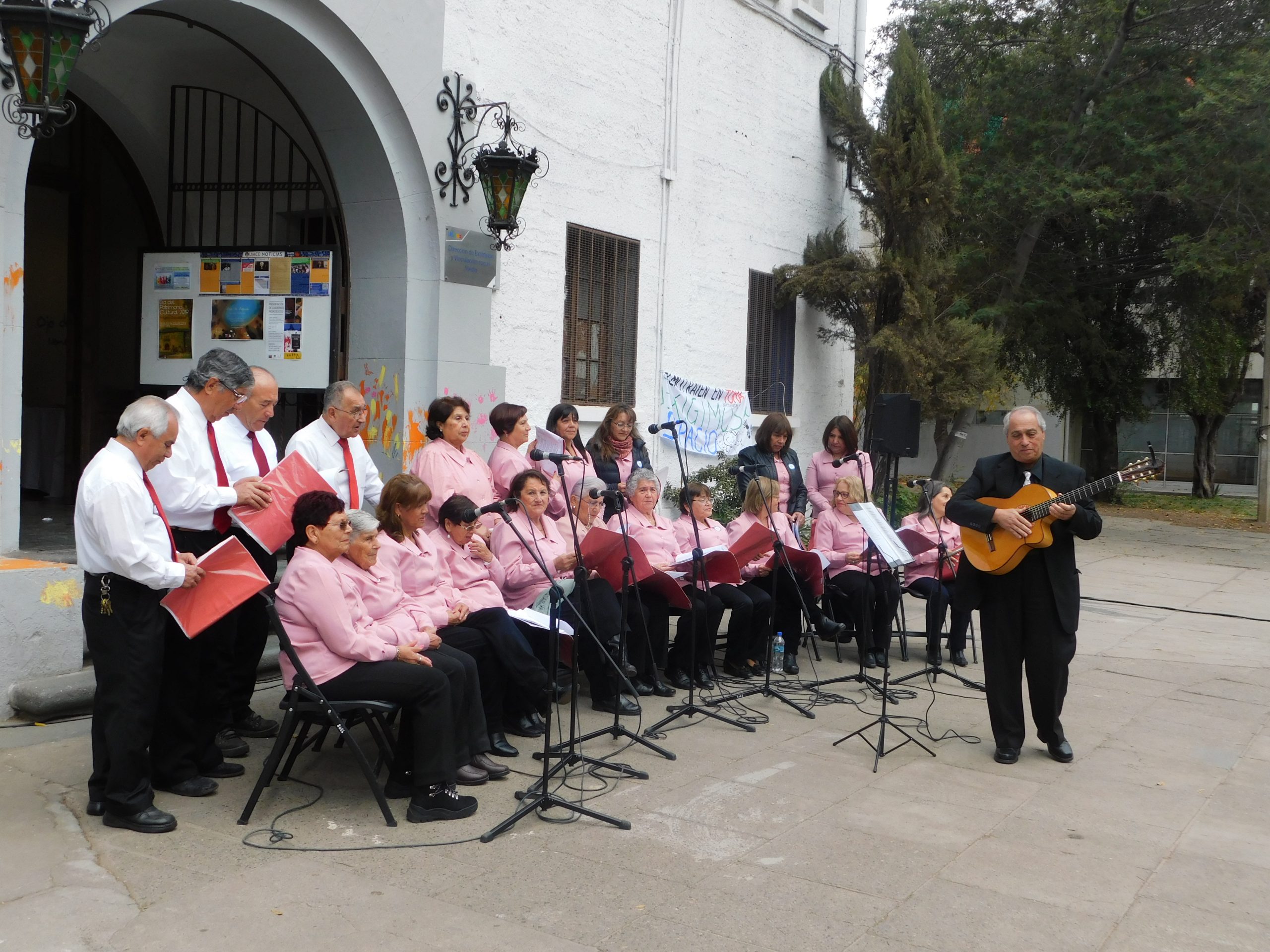 Más de 400 personas visitaron la UMCE en el Día del Patrimonio cultural UMCE — DSCN1678 659 scaled