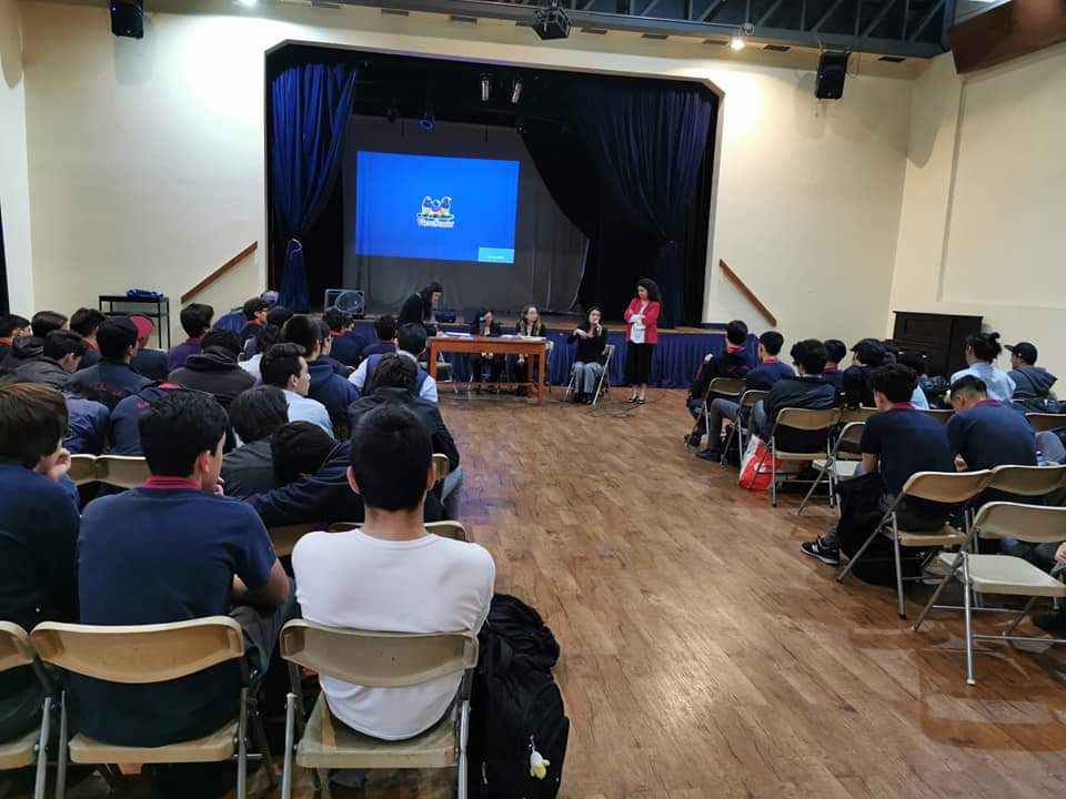 83d805430a76a62d95bd944b328ed4da b63