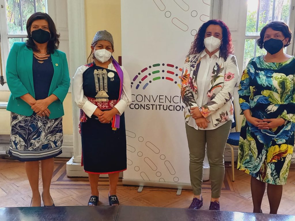 Rectora Elisa Araya junto a rectoras Natacha Pino y Marisol Durán se reunieron con presidenta de la Convención Constitucional Elisa Loncón 301a9b2311a9acc4c285b55c666d6efc 5ae
