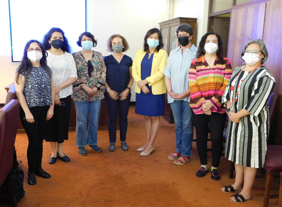 UMCE &mdash; rectoras a83