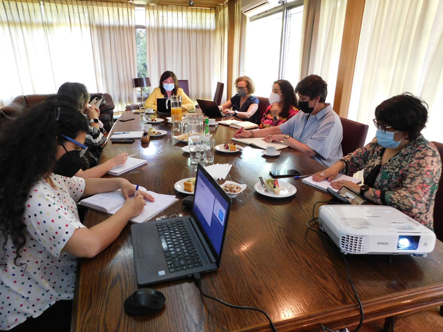 UMCE &mdash; rectoras1 7a3