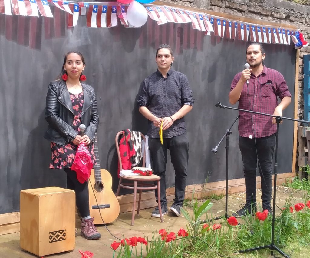 Educación Básica de la UMCE realiza innovadora evaluación sobre construcción didáctica de las tradiciones nacionales 26a8595bb1d20a9361ae1165668813f8 91c