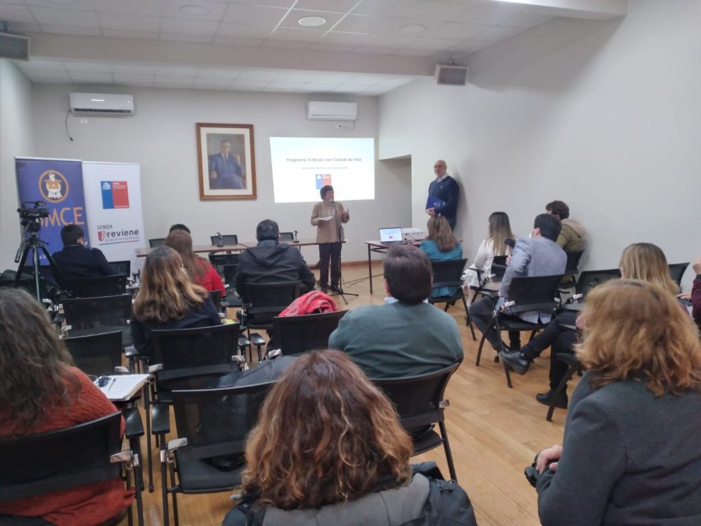 UMCE implementará programa “Trabajar con calidad de vida” en colaboración con SENDA 2add8384f1661c58873d6d3aebb128ac 3c3