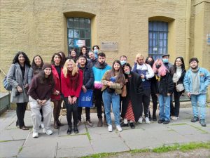 72700a14a2a02b35fe25ed088f8895bc a9e