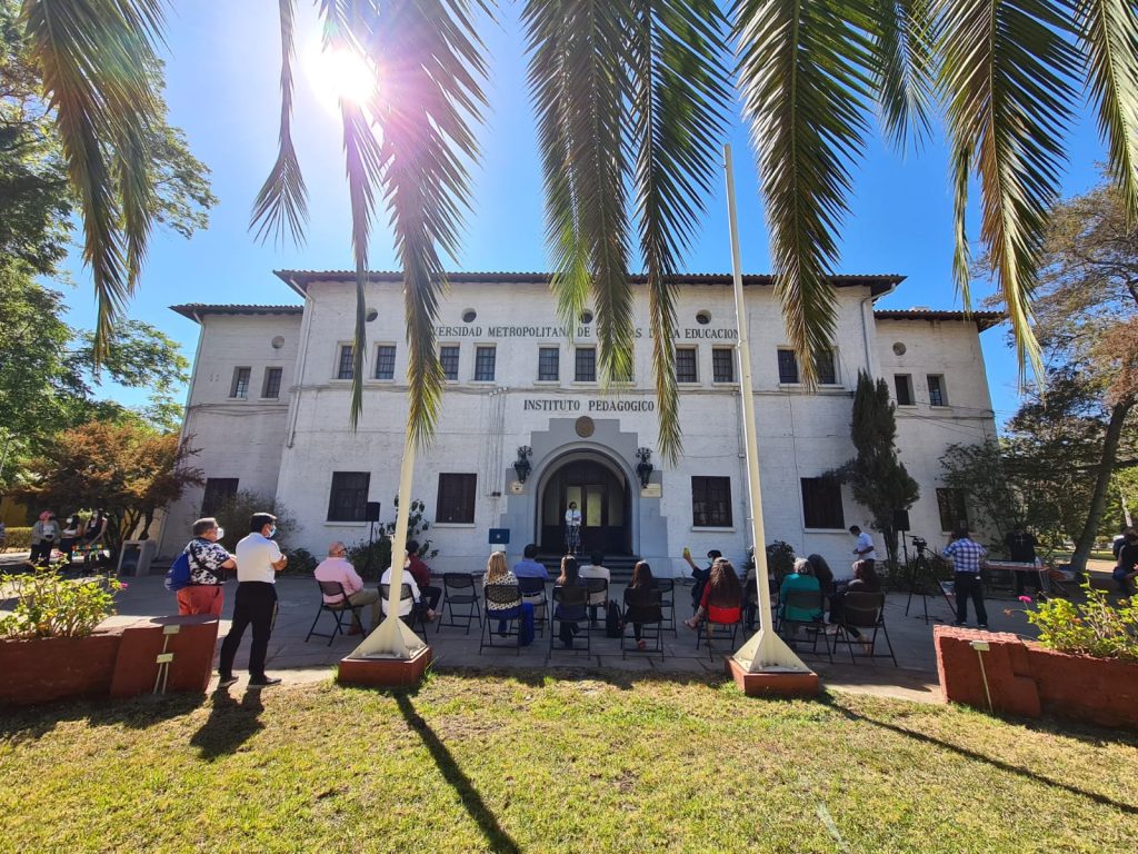 4026a63af062853bf799402d5ce8de9e c0b