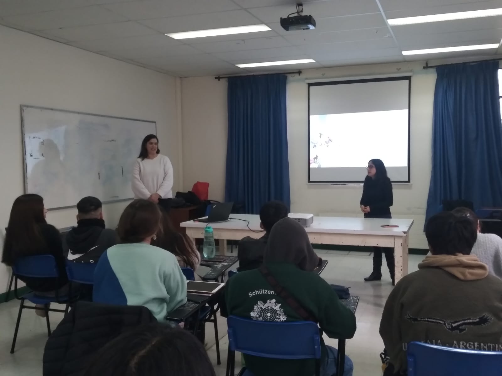 UMCE &mdash; 3 2 571