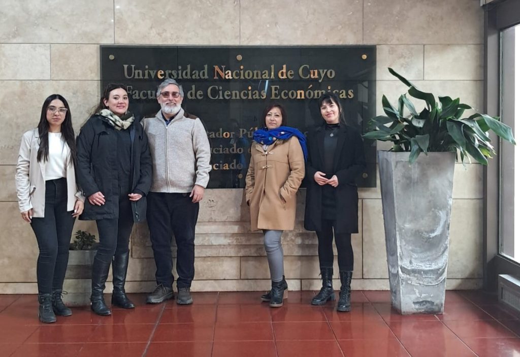 539f8dd76e099eb9d04a719fd163f4e3 f1b