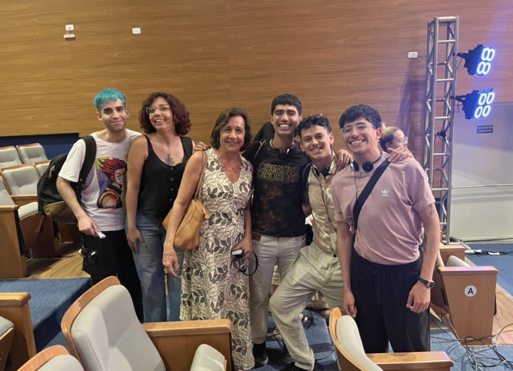 Estudiantes del Departamento de Historia y Geografía UMCE presentan en principal Congreso de Educación Geográfica de Iberoamérica realizado en Brasil 57dbf04b19a21f05cdd10cc948bbdea2 824