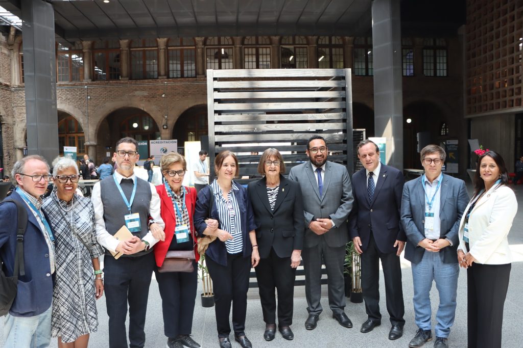 b7fbad3f731248b118a4dc4caa9b90b8 a64