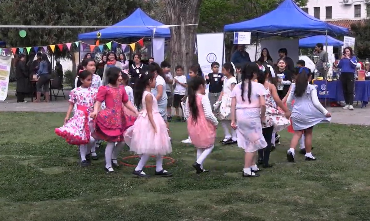 b858dc03bb496ce9776eefb318ee70e6 37a