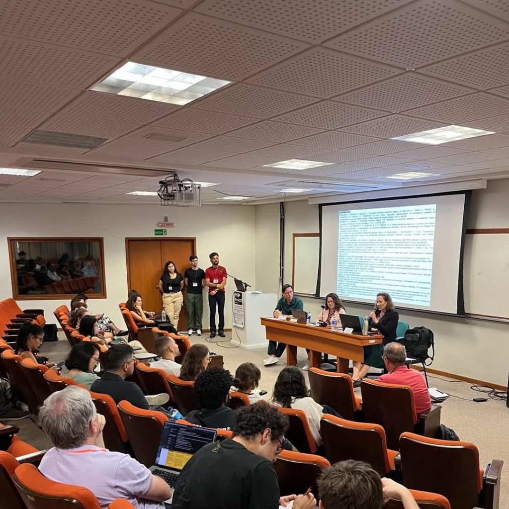 Destacada participación de académica del Departamento de Inglés en V EnACE realizado en Brasil 630ad5644843a7e07bc310d629b1b665 5e9