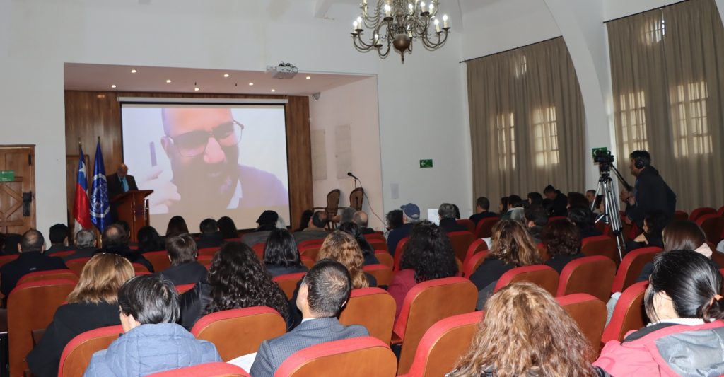 Comunidad UMCE rinde emotivo homenaje al profesor Andrés Marió 214dcc6120114f09b35ac881efad17a5 af7