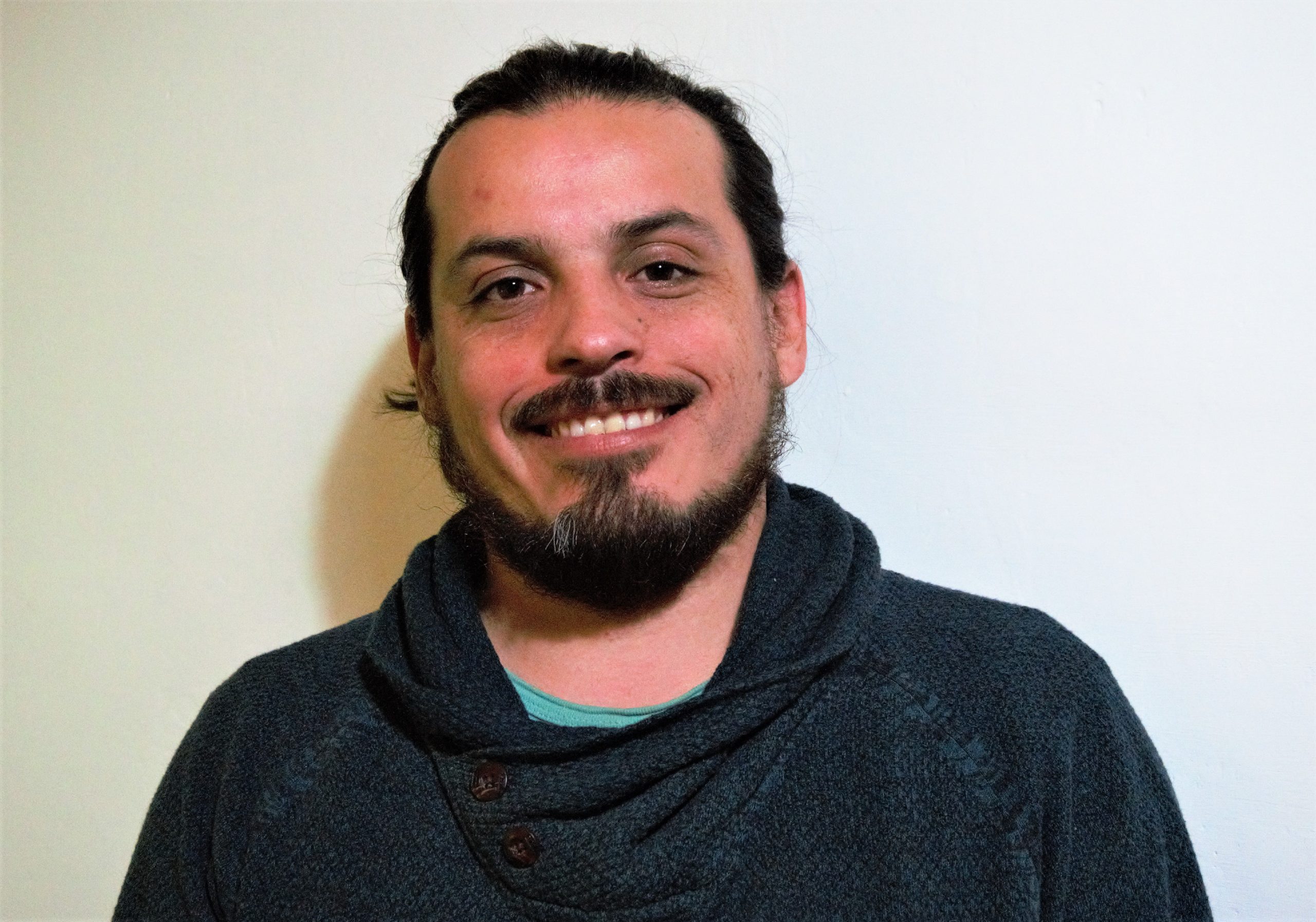 UMCE &mdash; foto profesor Victor Ortiz scaled